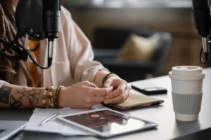 Ota yhteyttä Podcastien kuuntelu on tärkeää urapolun kannalta